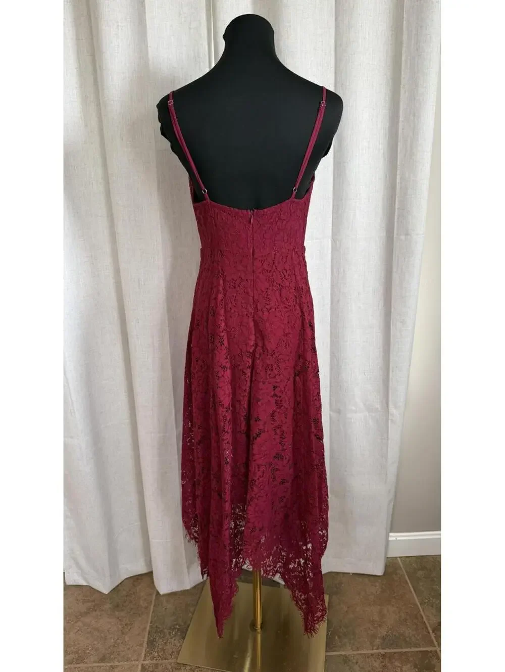 Lulus Burgundy Lace Midi Dress with Spaghetti Straps - Size M - Picture 3 of 5
